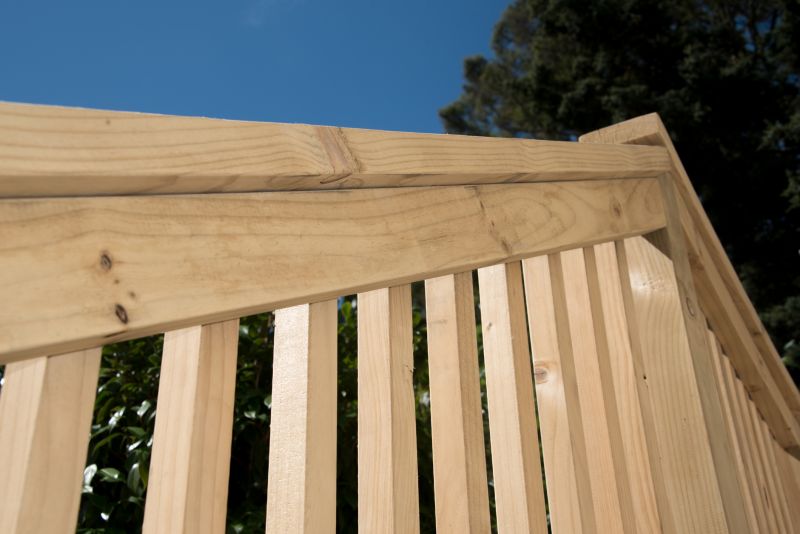 Fence Railing Replacement